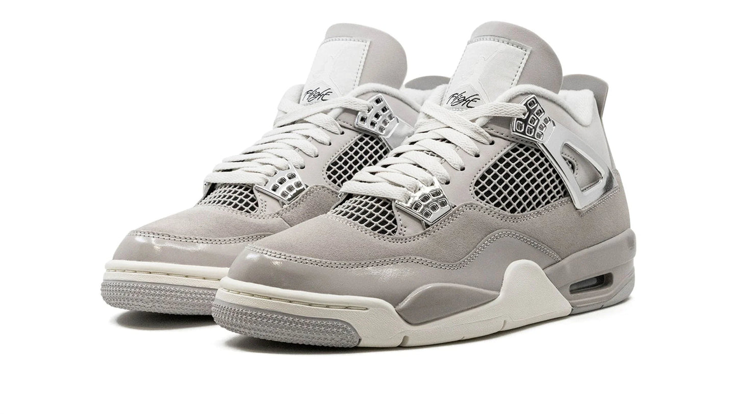 Jor 4 WMNS "Frozen Moments"